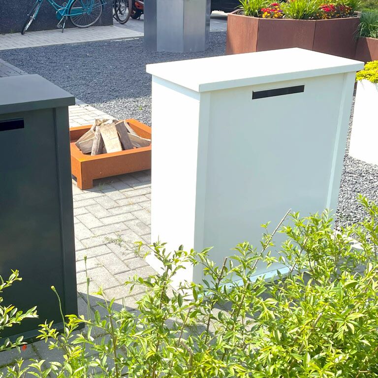 Brevlåda i pulverlackerat stål Arizona Typ L