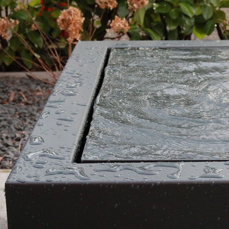 Fontän i aluminium 100 x 100 x 40 cm