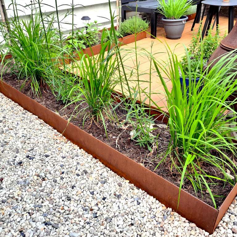 Trädgårdskant tillplanad cortenstål 23 cm (längd 240 cm)