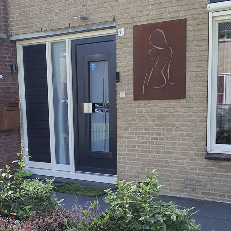 Väggdekoration av cortenstål Kvinna