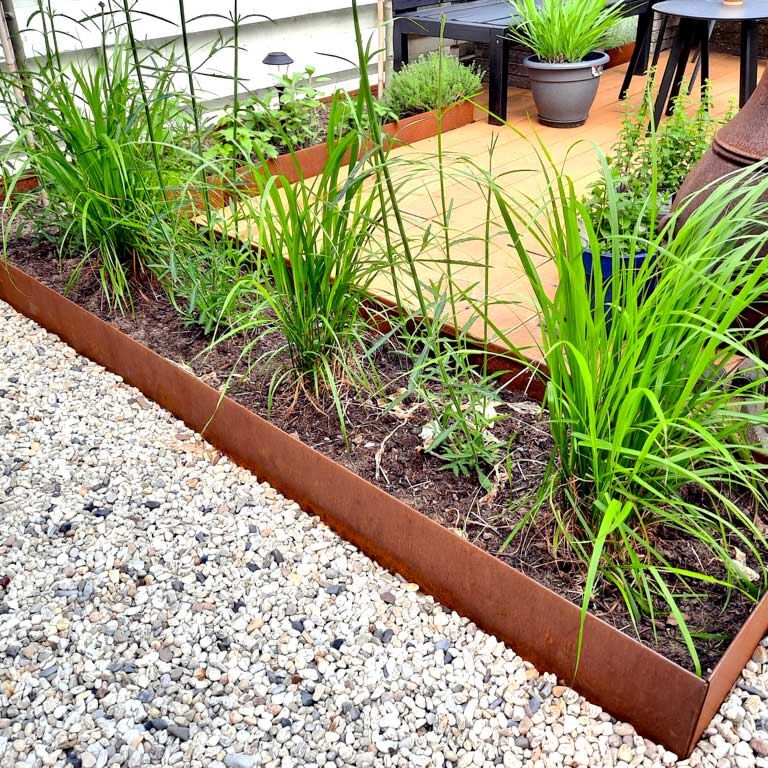 Trädgårdskant tillplanad cortenstål 23 cm (längd 240 cm)