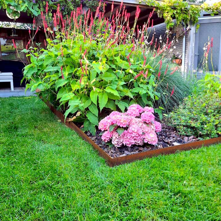 Trädgårdskant rak cortenstål 15 cm (längd 240 cm)